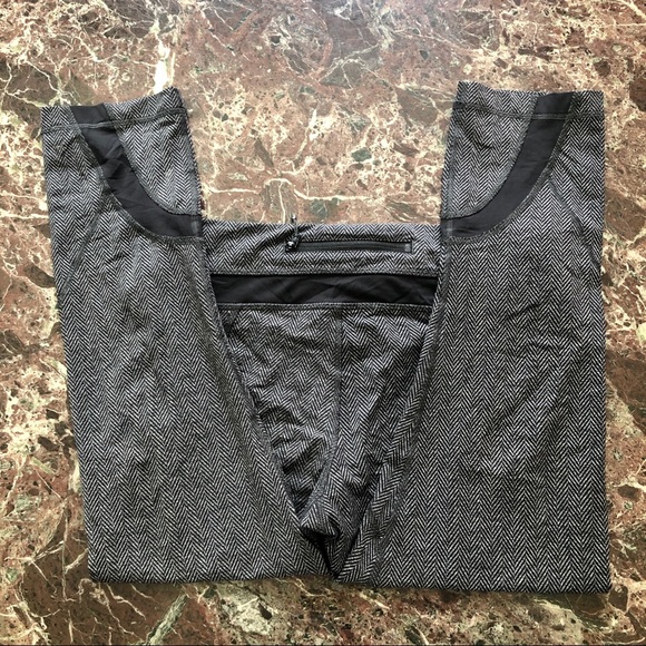 LULULEMON Run Inspire Crop II Luxtreme Leggings in Giant Herringbone Black - Picture 13 of 13